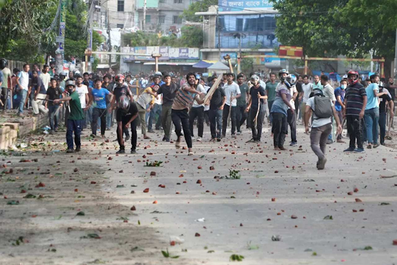 Authorities urge universities in Bangladesh to close after 6 die in protests over government job allocation