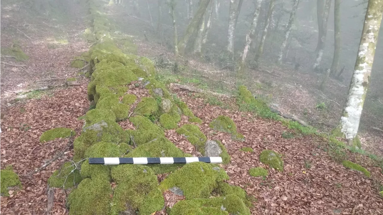 Arqueólogos identifican una muralla romana construida para contener al esclavo rebelde Espartaco y su ejército