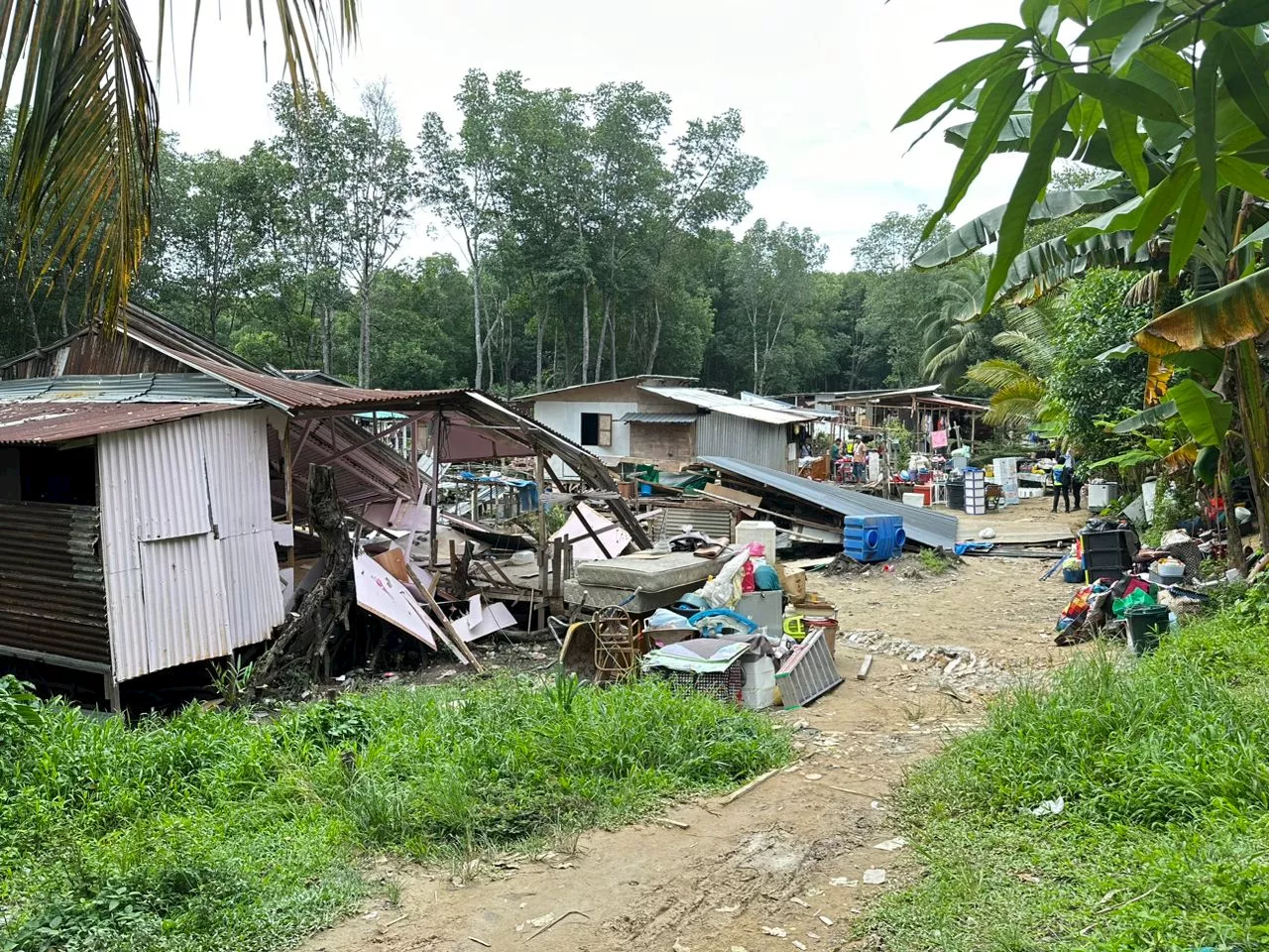 80 rumah setinggan diroboh di Kota Kinabalu