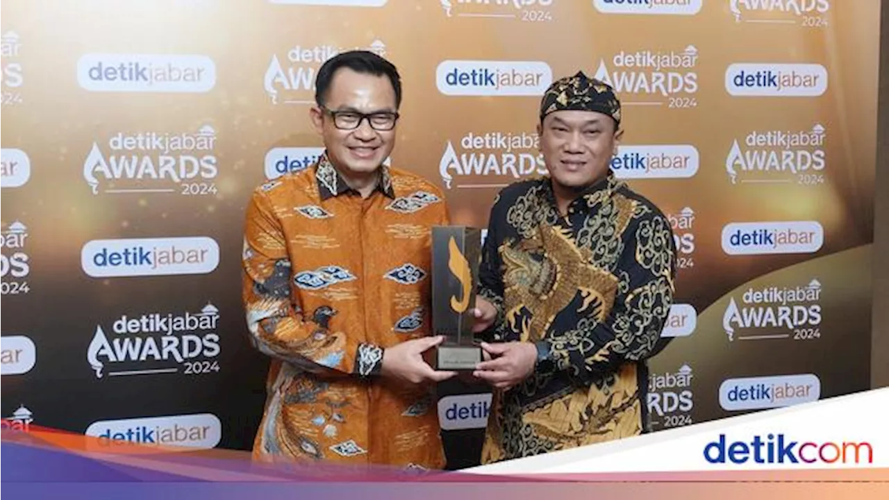 Gerak 'Satset' Pemkab Cirebon Tuai Apresiasi di detikJabar Awards 2024