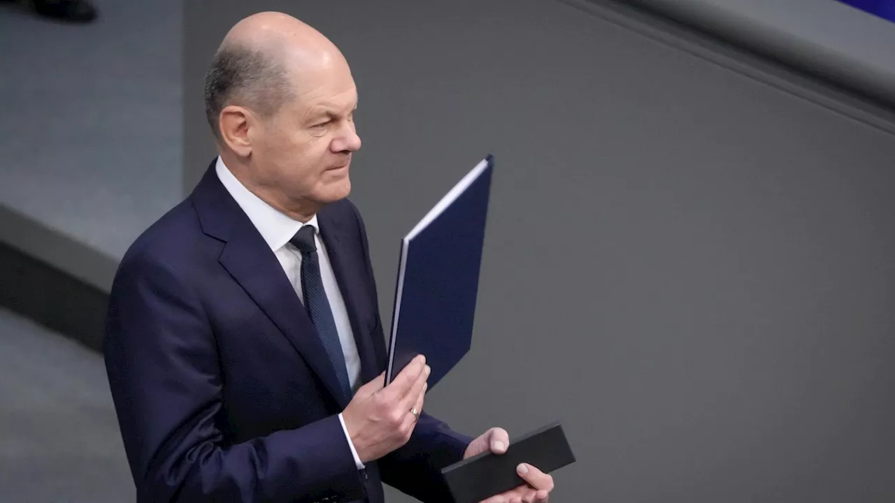  Kanzler Scholz verteidigt Haushaltsentwurf: 'Haben nicht getrickst'