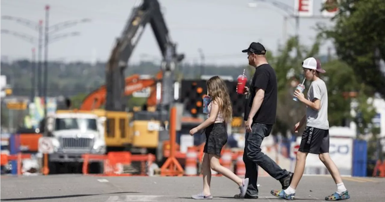 Calgary water crisis: City closer to ending outdoor water ban, says tests of new pipe going well