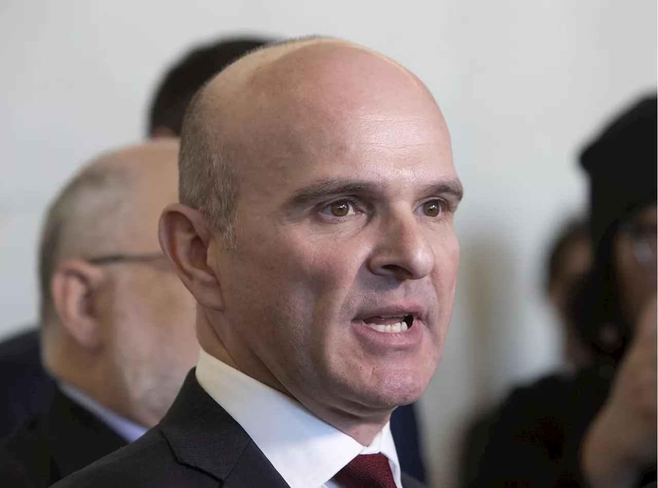 Autocorrect blamed for Boissonnault’s first name appearing in texts: former business associate