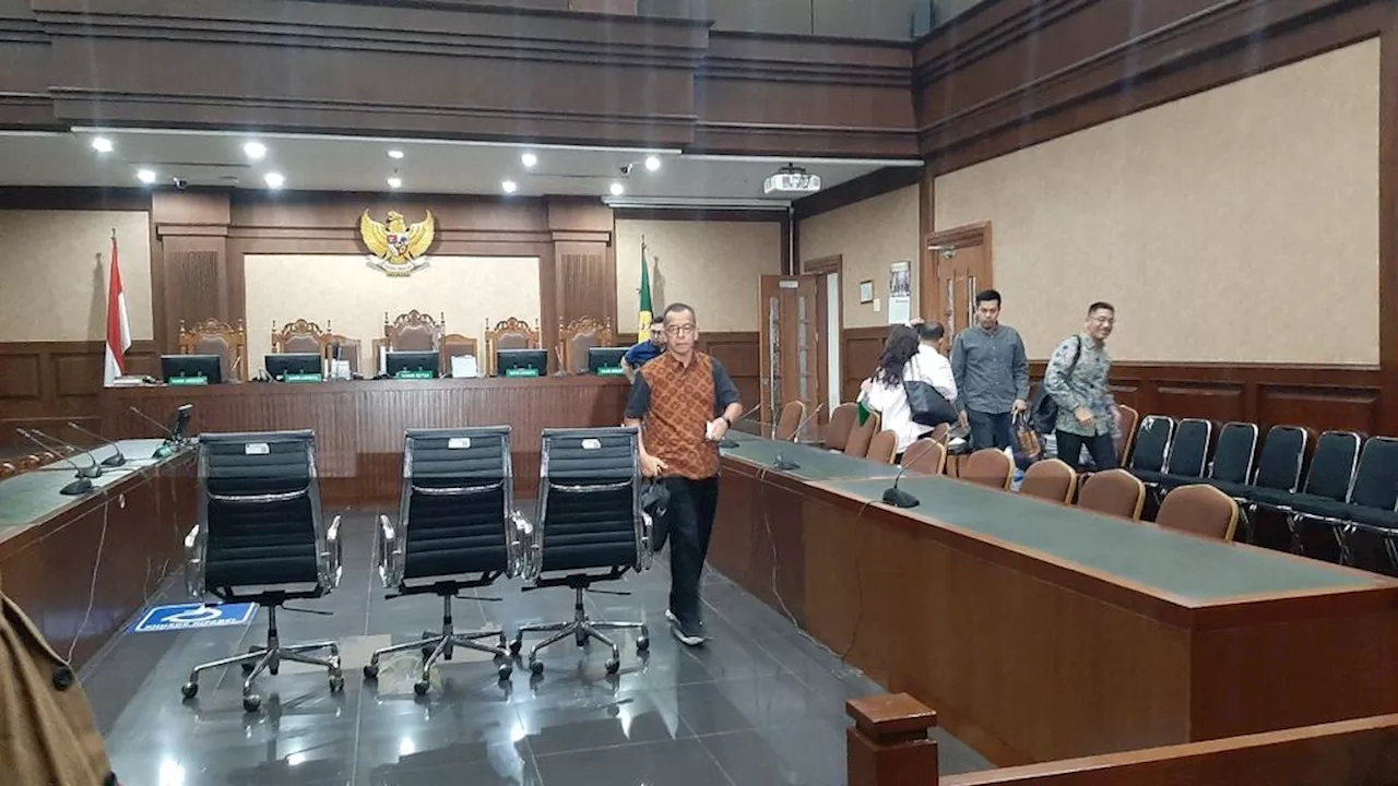 Bacakan Pleidoi, Emirsyah Satar Minta Hakim Terapkan Asas ”Ne Bis In Idem” di Kasus Garuda