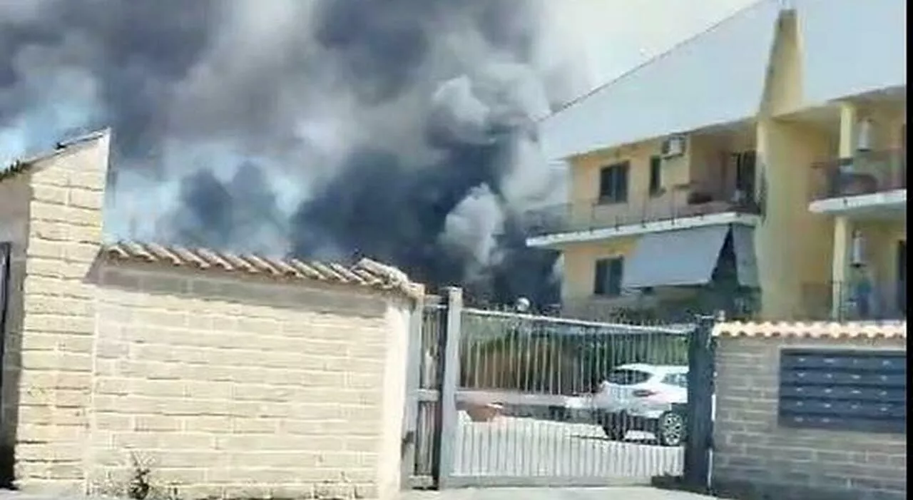 Incendio a Casal Lumbroso, i residenti: «Circondati dalle fiamme, non riuscivamo a respirare»