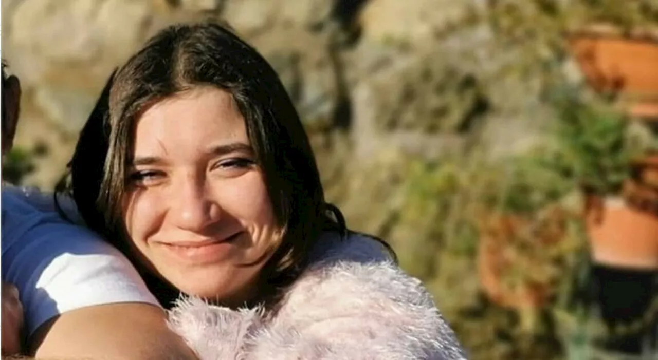 Marta Maria Ohryzko, morta nel dirupo a Ischia: tutti gli sms (ignorati) al compagno. L'ultimo alle 19,33: «Pe