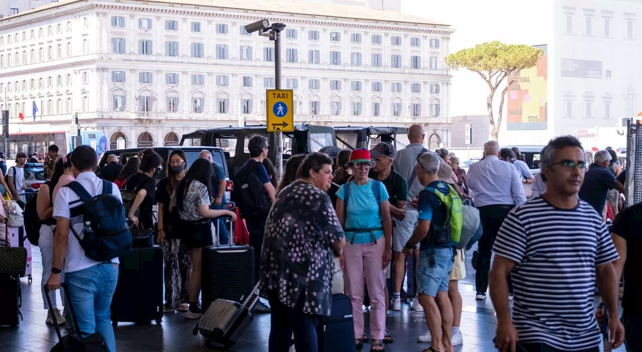 Roma, oggi sciopero dei trasporti per 4 ore: a rischio bus, metro e treni. Orari e fasce di garanzia