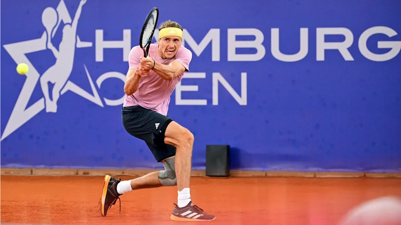 Tennis am Rothenbaum: Zverev siegt, aber das Knie schmerzt