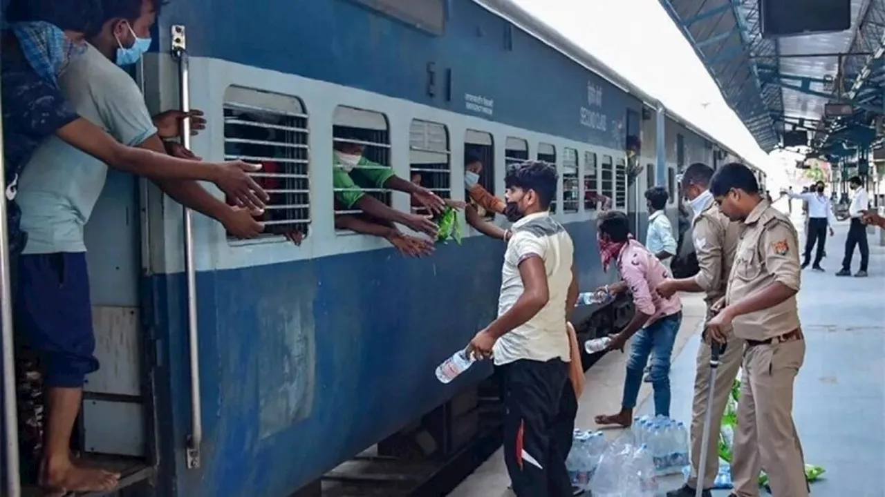 Indian Railways: टिकट होने पर भी यात्री को रेल से उतार सकता है टीटी, जानें क्या है रेलवे का अनोखा नियम