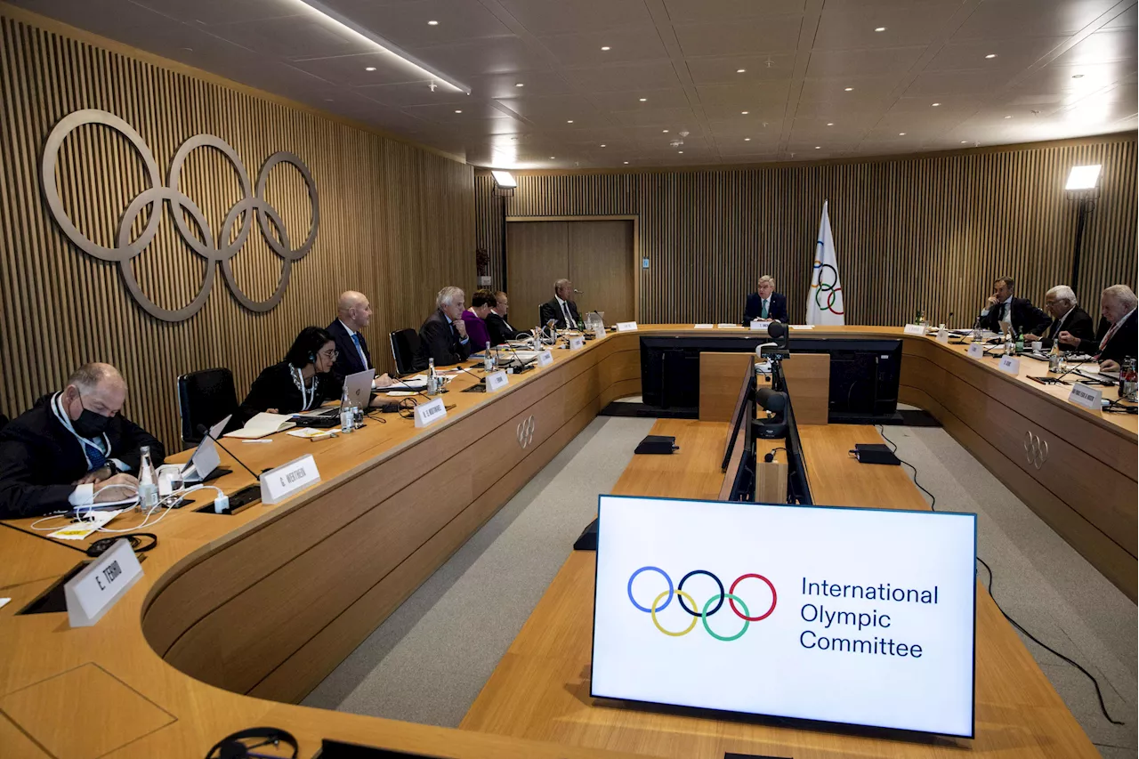 IOC Says Sanctions for Russian, Belarusian Olympians Are 'Not Negotiable'