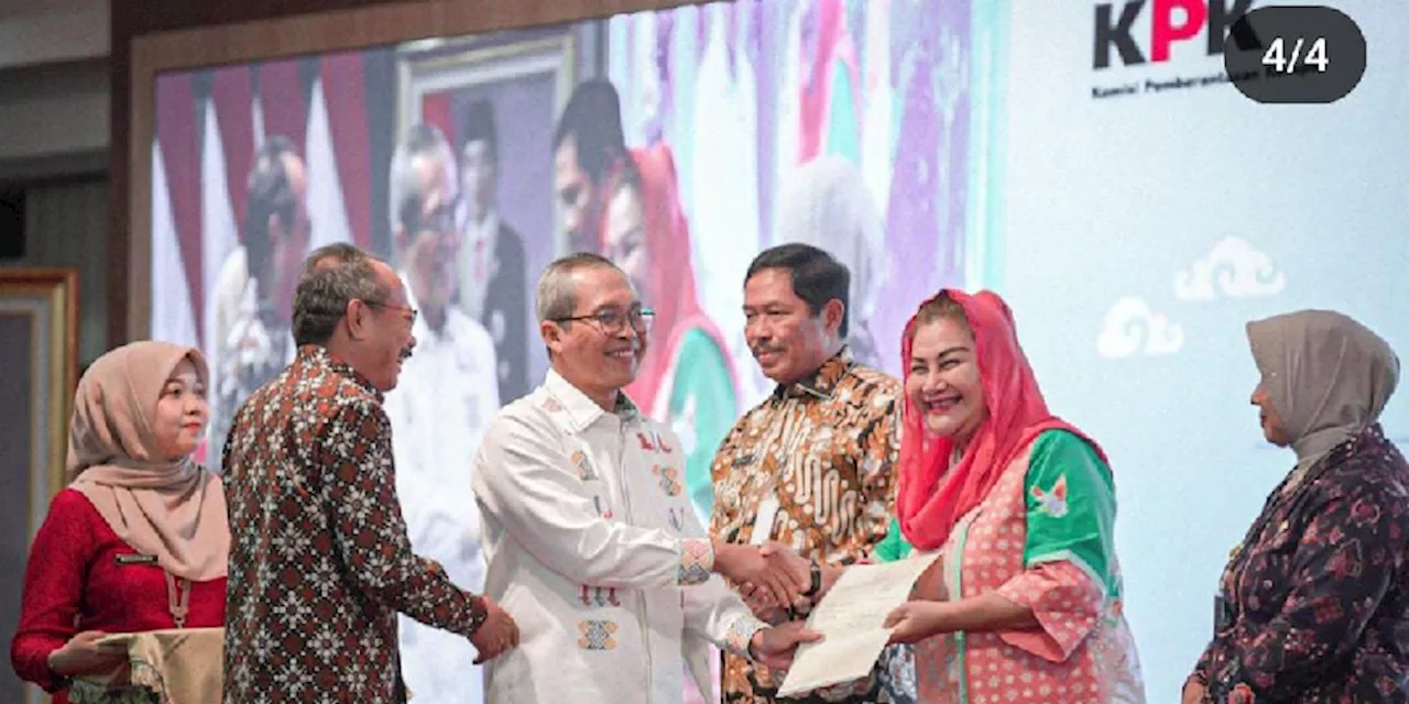 Sehari Sebelum Dicegah Ke Luar Negeri, Walikota Semarang Mbak Ita Sempat Hadiri Acara Roadshow Bus KPK