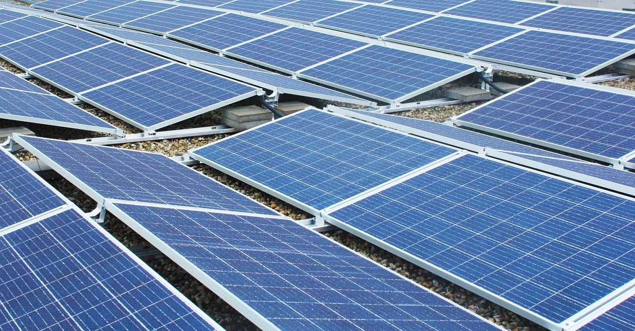 Grootspruit solar plant to power 80 000 homes in Free State - SABC News - Breaking news, special reports,