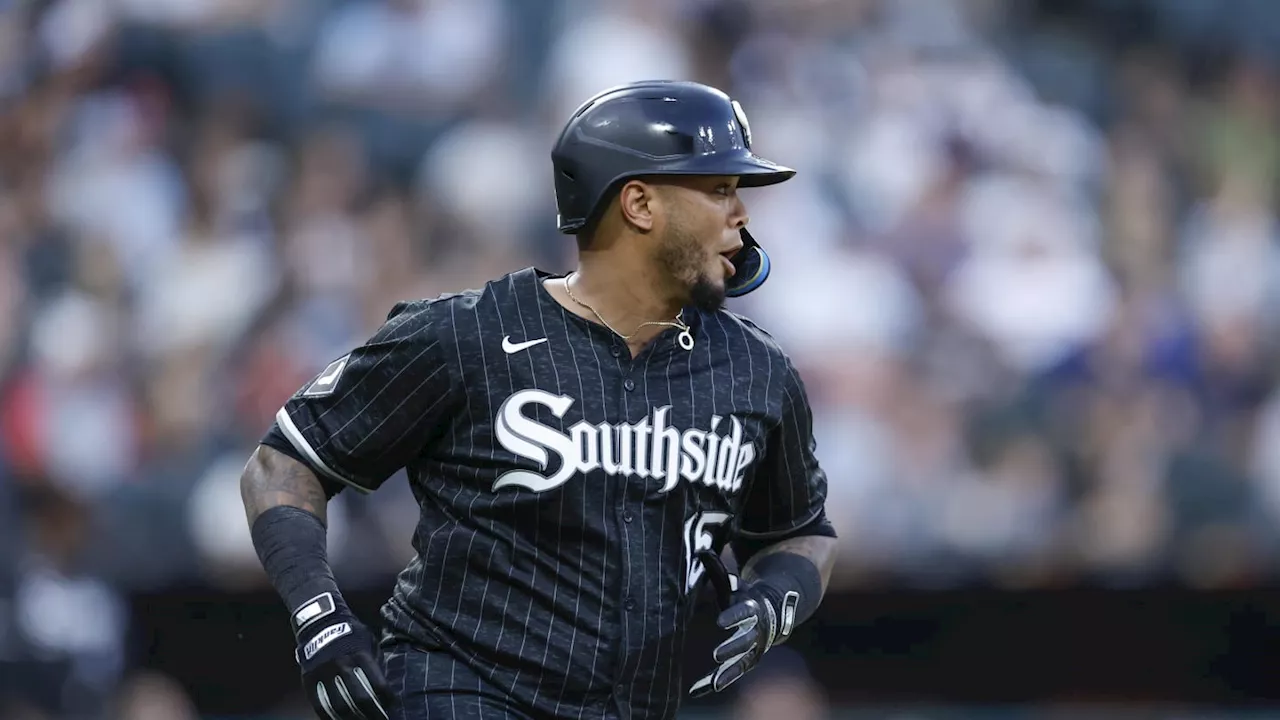 Chicago White Sox Jettison World Champion Catcher in Roster Move