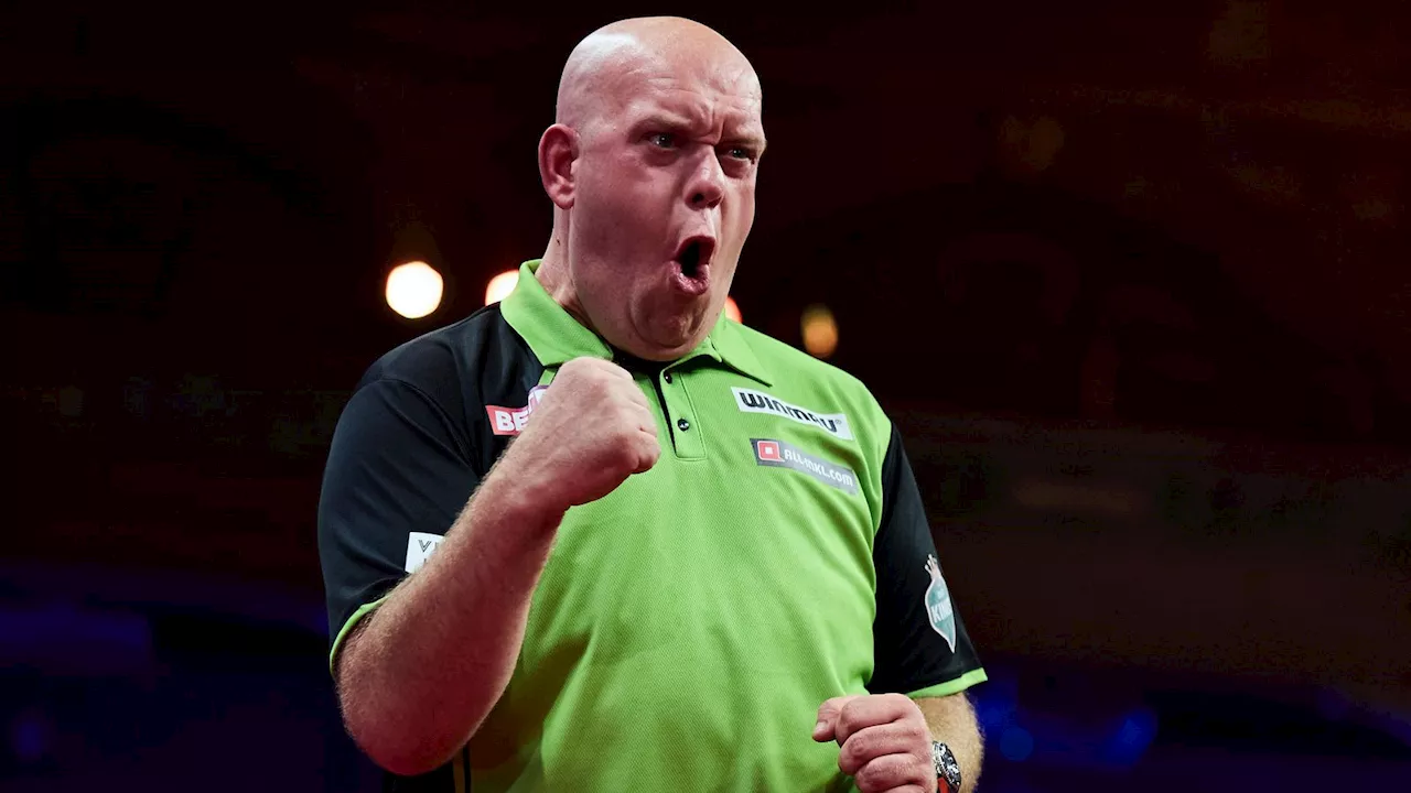 World Matchplay Darts: Michael van Gerwen, Andrew Gilding, Michael Smith and Rob Cross all win in Blackpool