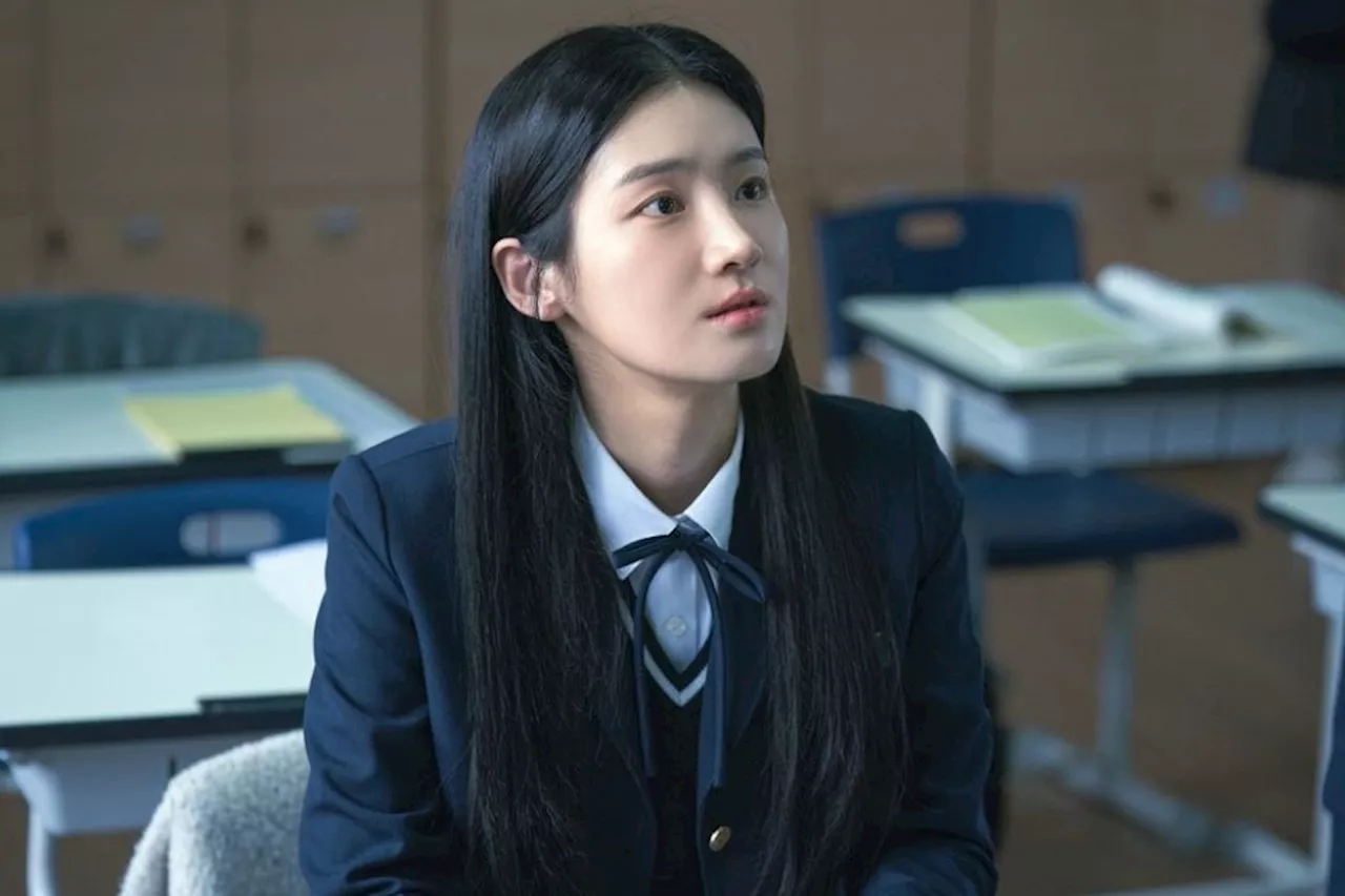 Park Ju Hyun Thrives As An Exceptional Student With Adoptive Parents In “Perfect Family”