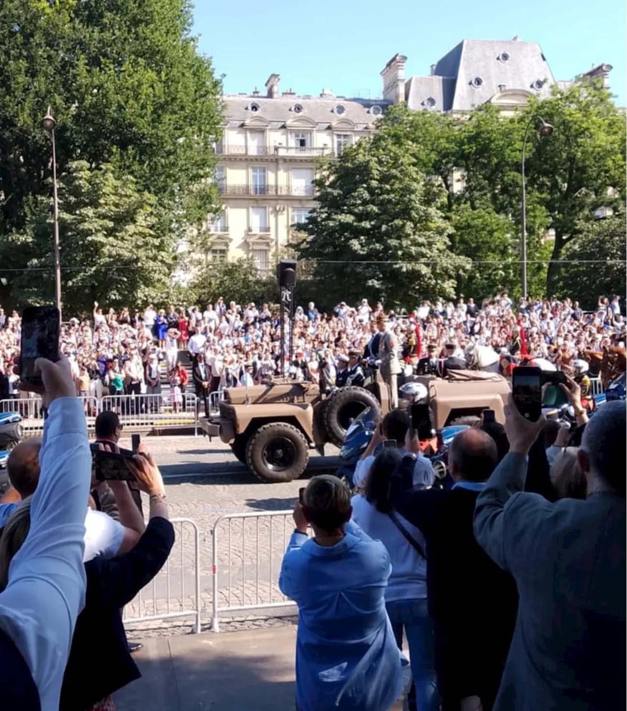 Une parenthèse « magique » : un Périgourdin de 15 ans a assisté au défilé militaire du 14 Juillet à l’invitation d’Emmanuel Macron