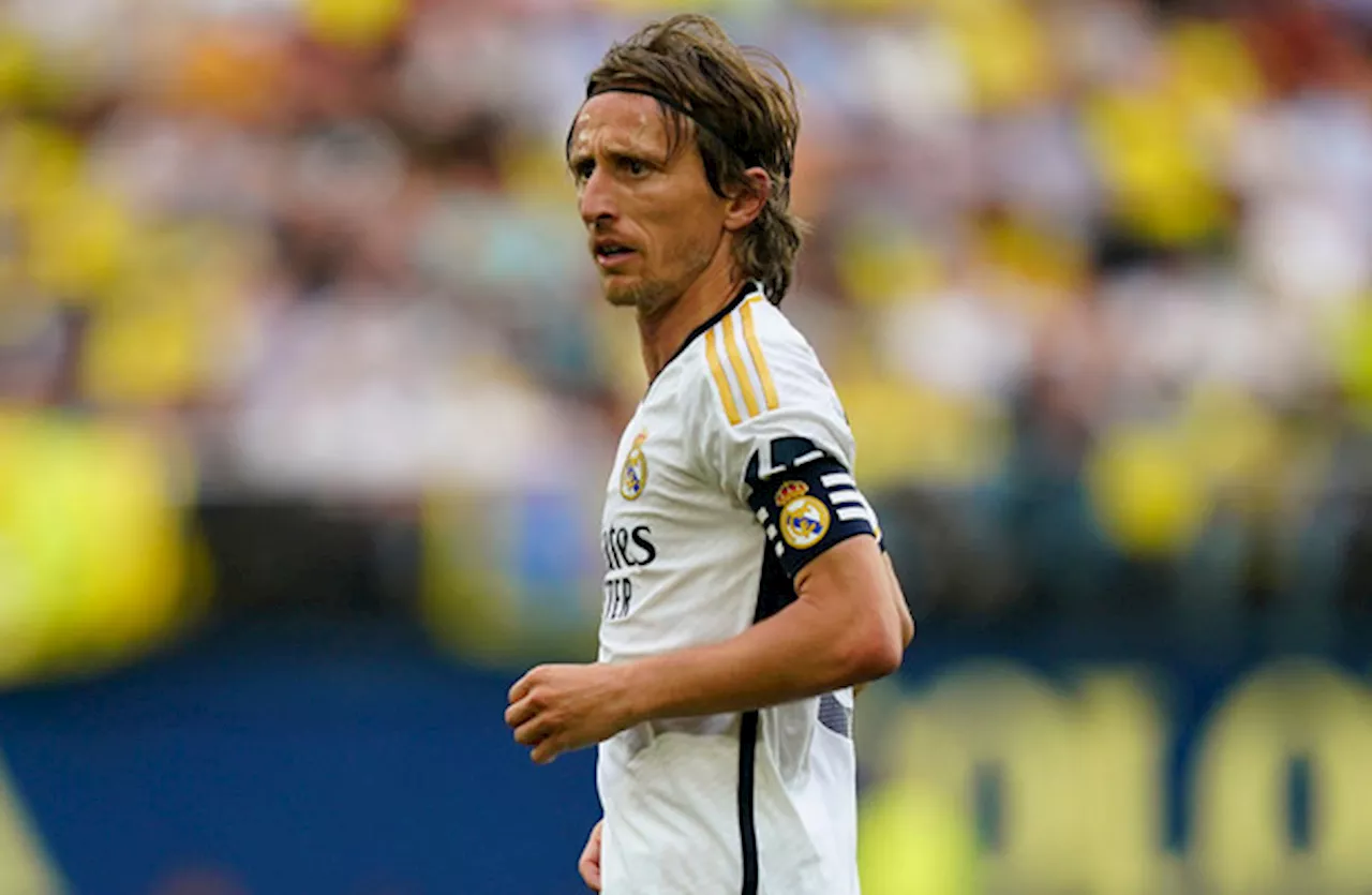 Modric extends Real Madrid deal for another season