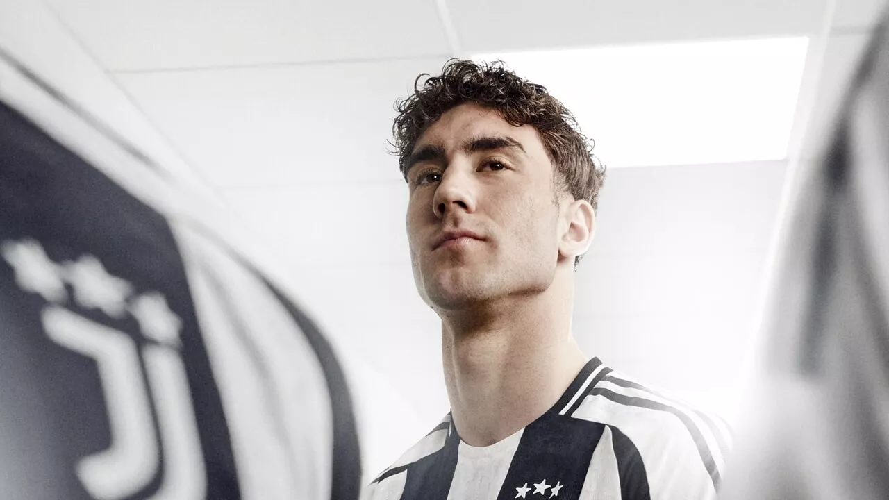 Juventus, svelata la maglia 2024/2025: le foto