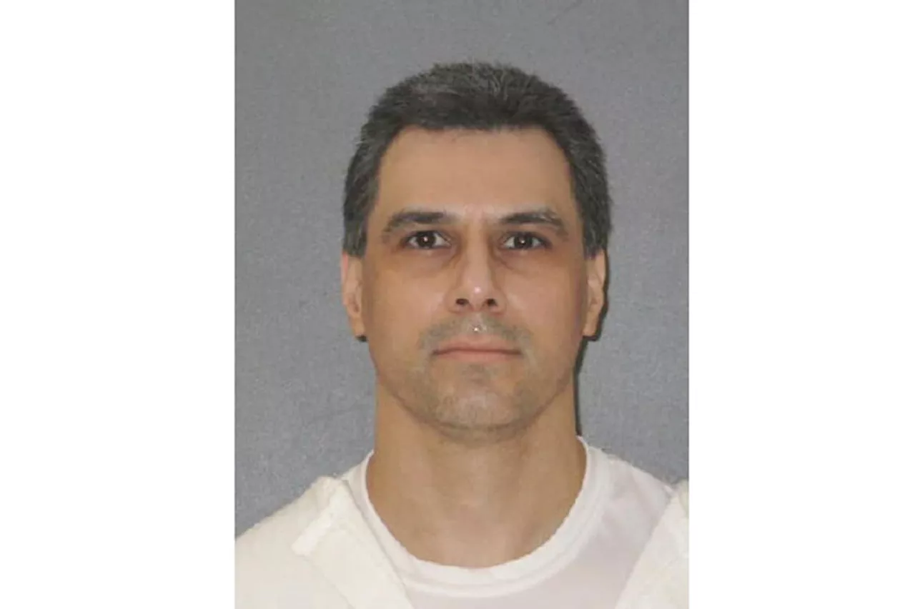 Supreme Court stays execution of Texas man convicted in 1998 killing