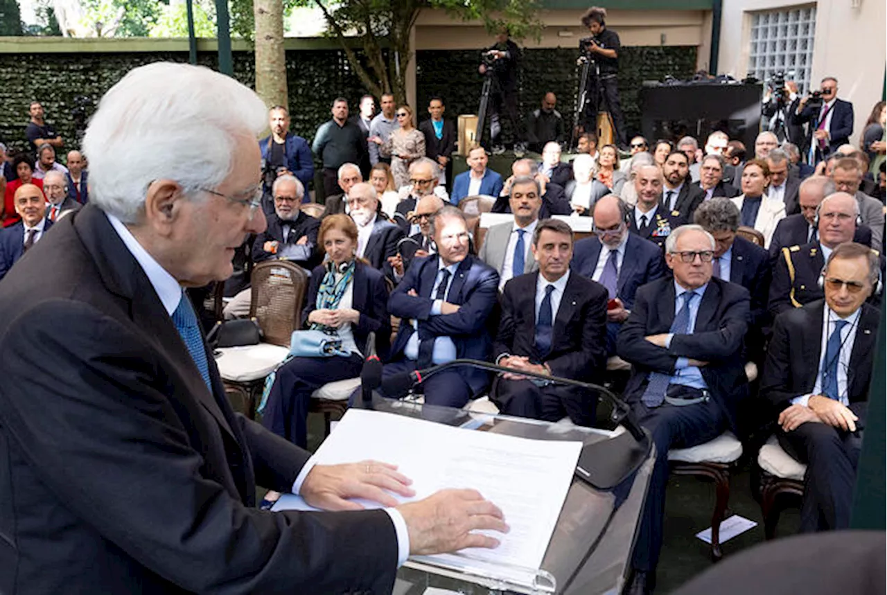 Mattarella: 'La Nato rilanciata dalla guerra, è la strada peggiore'