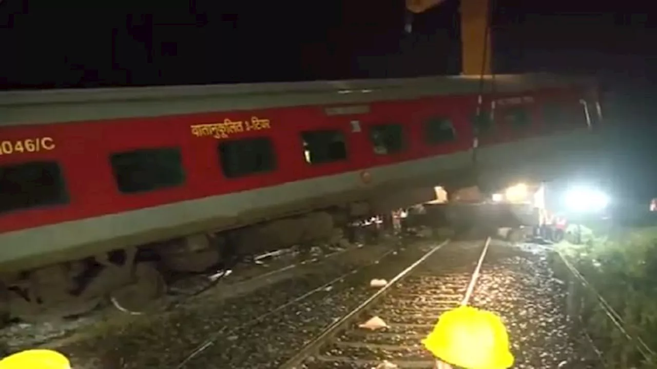 Gonda Train Accident : 100 से अधिक गाड़ियां प्रभावित होने से बढ़ी यात्रियों की परेशानी, विशेष ट्रेन असम रवाना