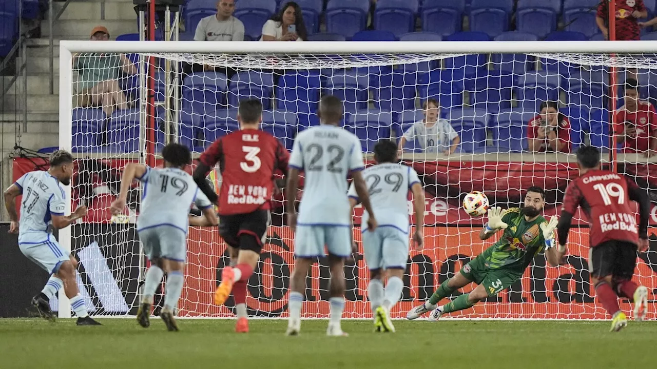 Josef Martínez scores 2 goals as Montreal plays Red Bulls to 2-2 tie