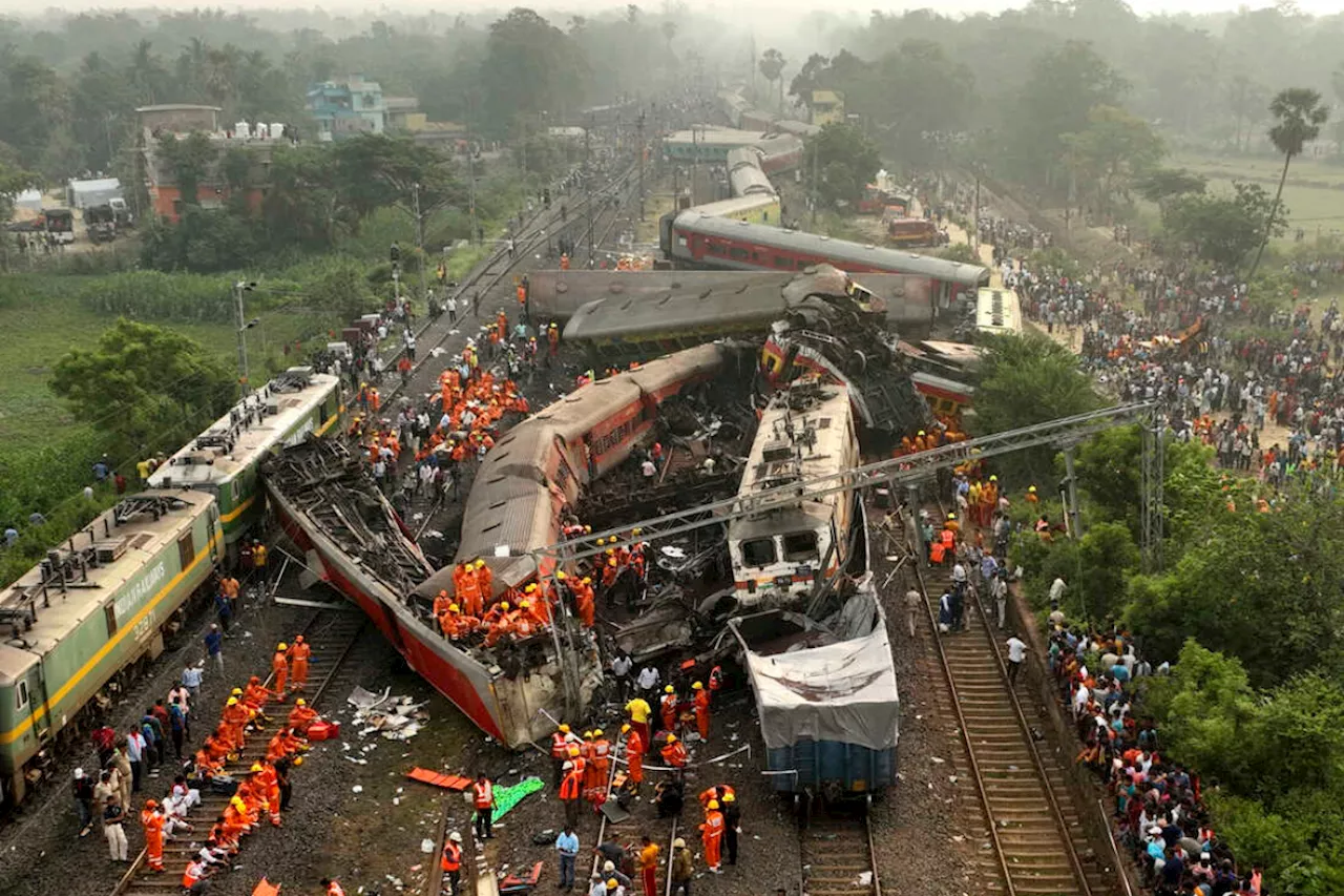 India train derails kills two passengers and injures 20 people