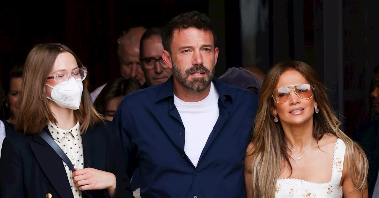 Jennifer Lopez And Violet Affleck's Bond Tricky For Ben Affleck