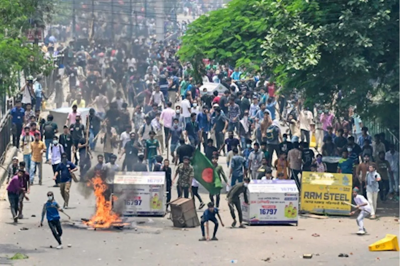 Bangladesh: 32 morts dans les violences, la chaîne de télévision d'État en feu