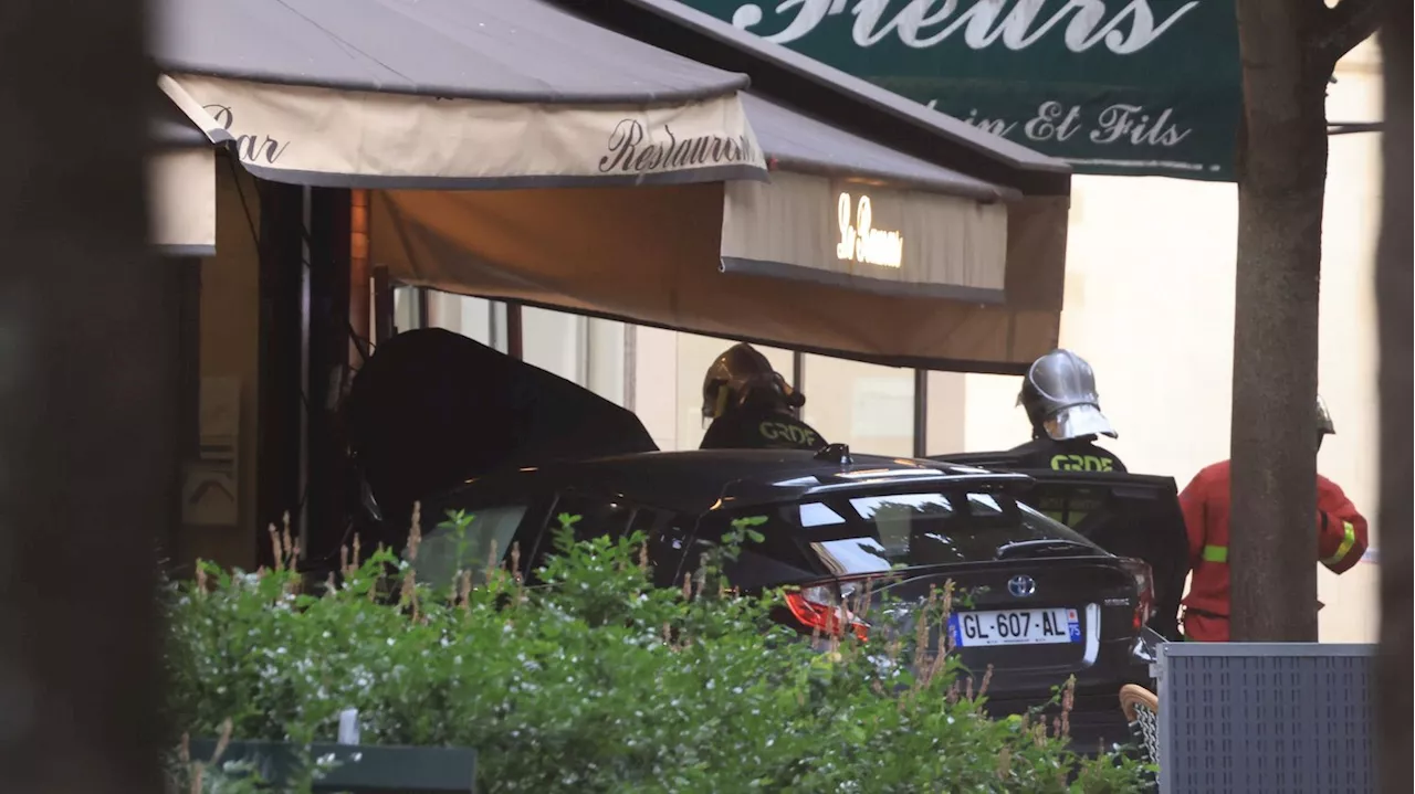 Accident à Paris : 'La voiture est complètement entrée sur la terrasse', raconte un témoin