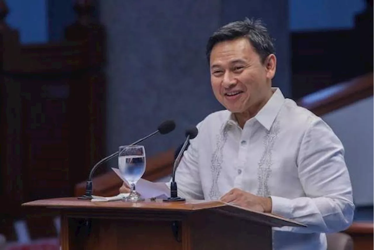 Sonny Angara officially resigns as senator