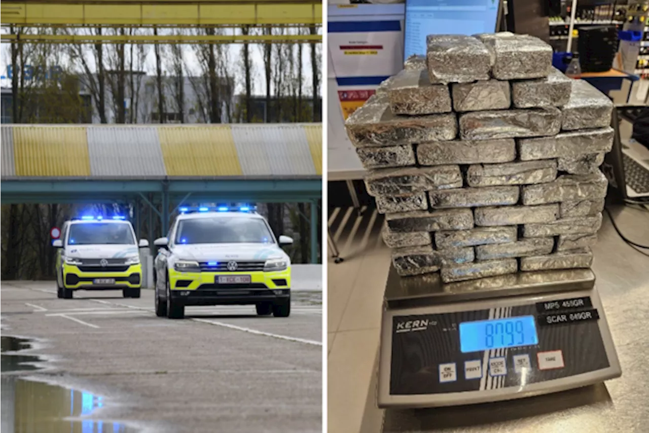 Auto crasht in Wilrijk na achtervolging vanuit Nederland: “20 kilo drugs in beslag genomen”