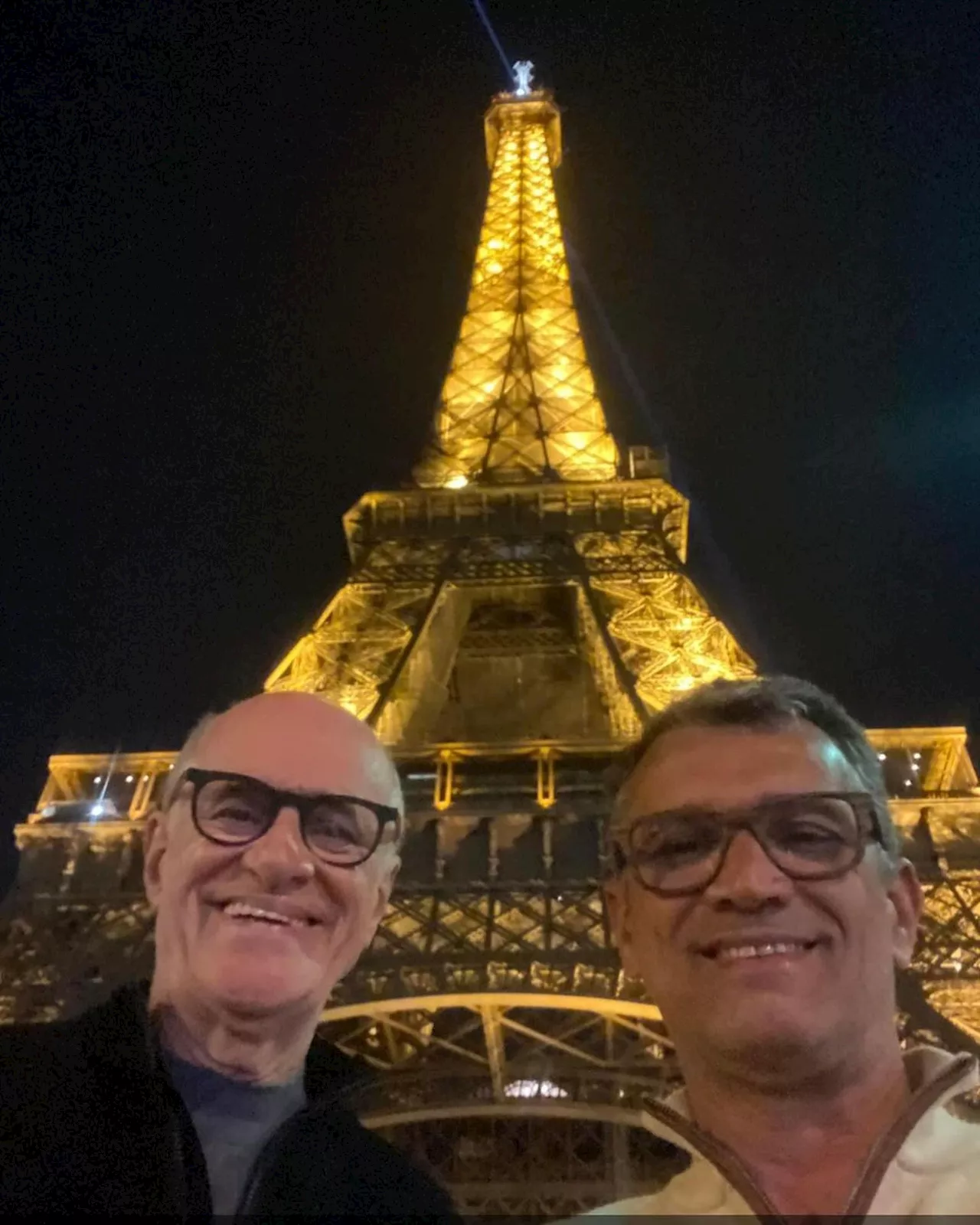 Marido celebra 'Bodas de açúcar' com Marcos Caruso em Paris: 'Há seis anos compartilhando a vida'