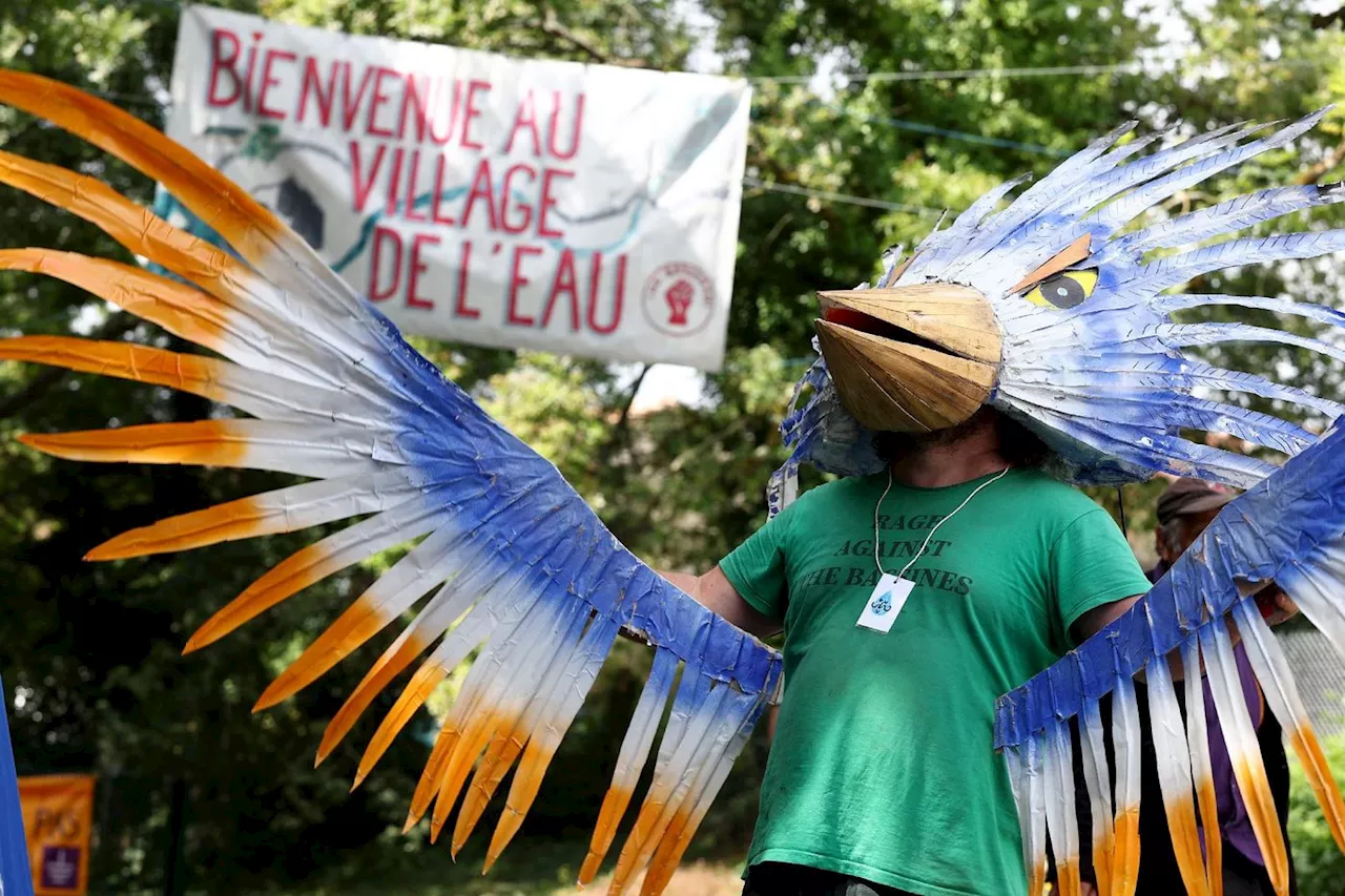 Bassines: des milliers d'opposants réunis avant des manifestations redoutées