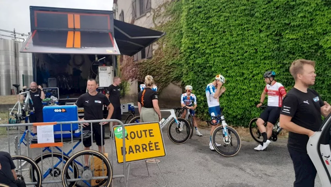 Tour de France : l’équipe de Romain Bardet a fait étape au Top du Roulier à Capendu