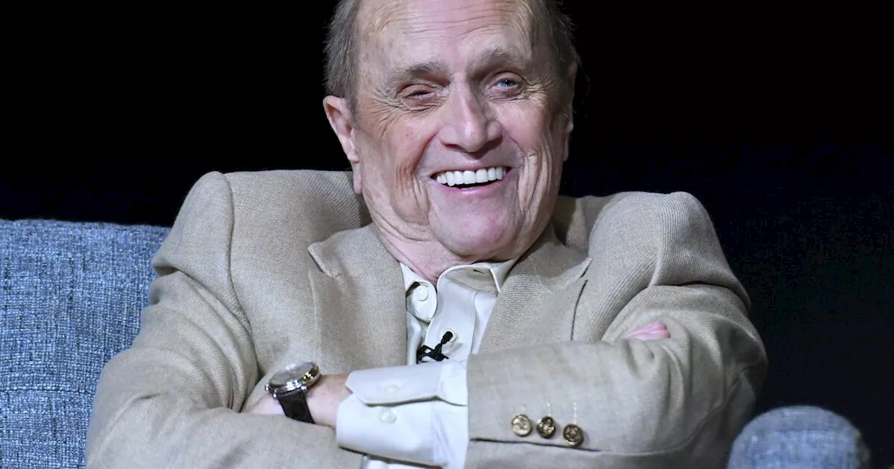 Bob Newhart, deadpan comedian who became a sitcom and movie star, dies at 94