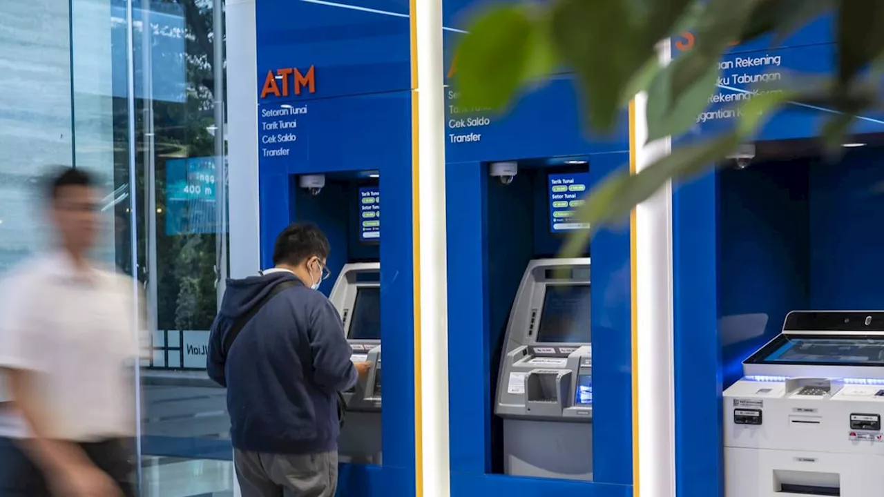 Tarik Tunai Tanpa Kartu di ATM BCA, BNI, BRI & Mandiri Kini Lebih Mudah