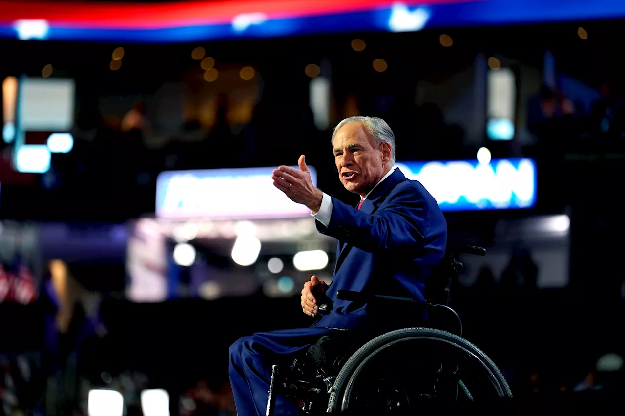 Gov. Abbott says Texas will continue busing migrants to Chicago during RNC speech