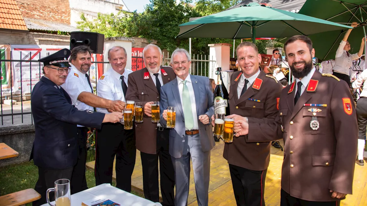 Wilfing spendete schon Bier für den FF-Haus-Bau im kommenden Jahr