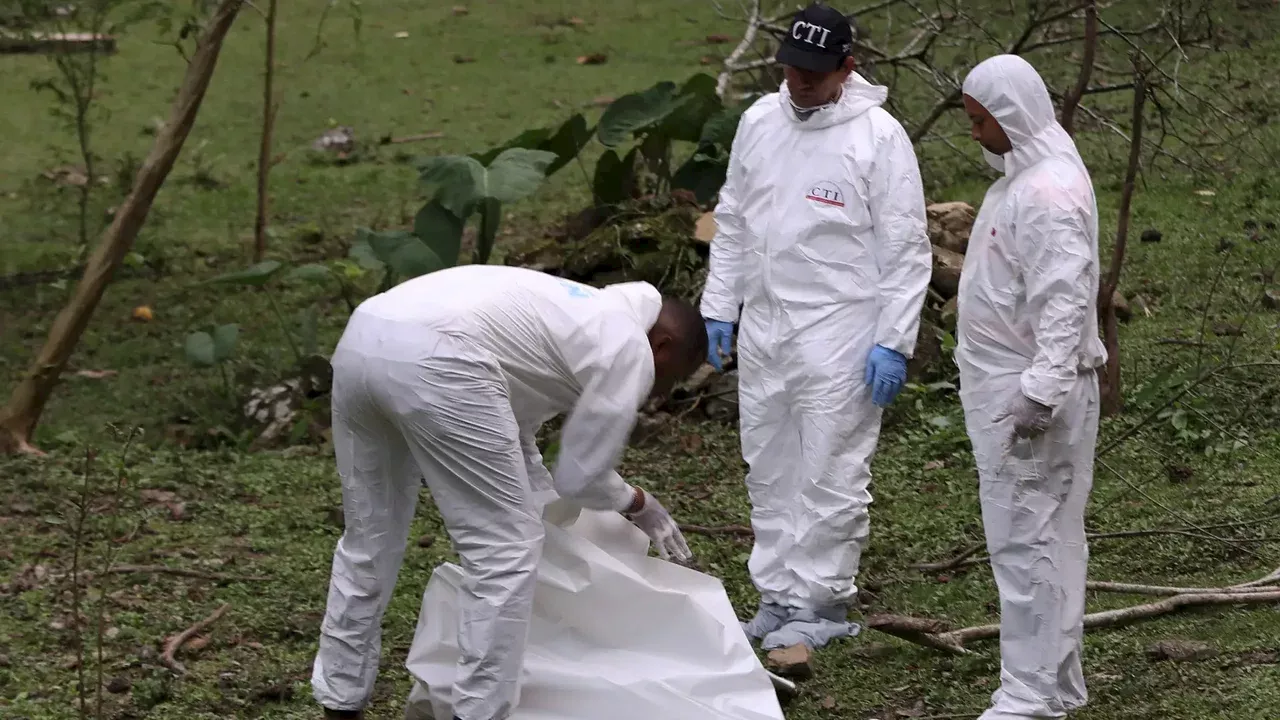 Hallan un cuerpo oculto en costales en el Tintal de Kennedy, en Bogotá