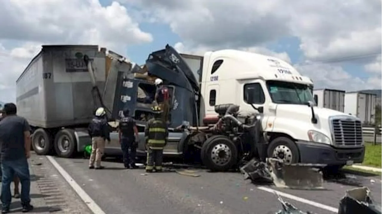 Choque en carretera de San José Iturbide deja un muerto y ocho heridos