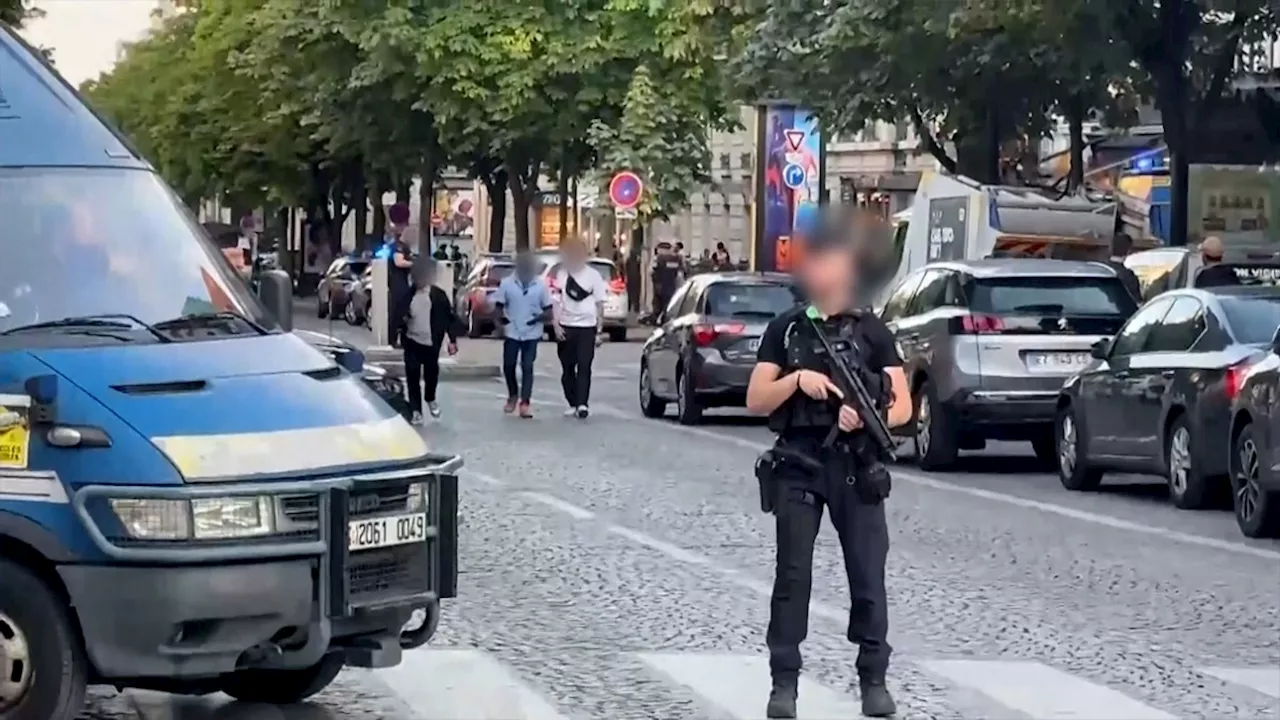 Un policier attaqué au couteau à Paris, l'agresseur grièvement blessé par balle: ce que l'on sait