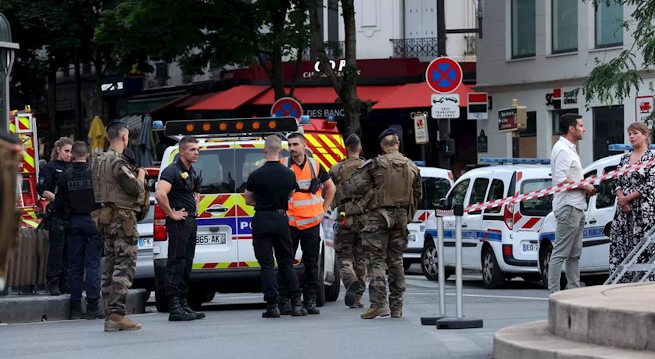 Embate de viatura contra esplanada em Paris fora de ação terrorista