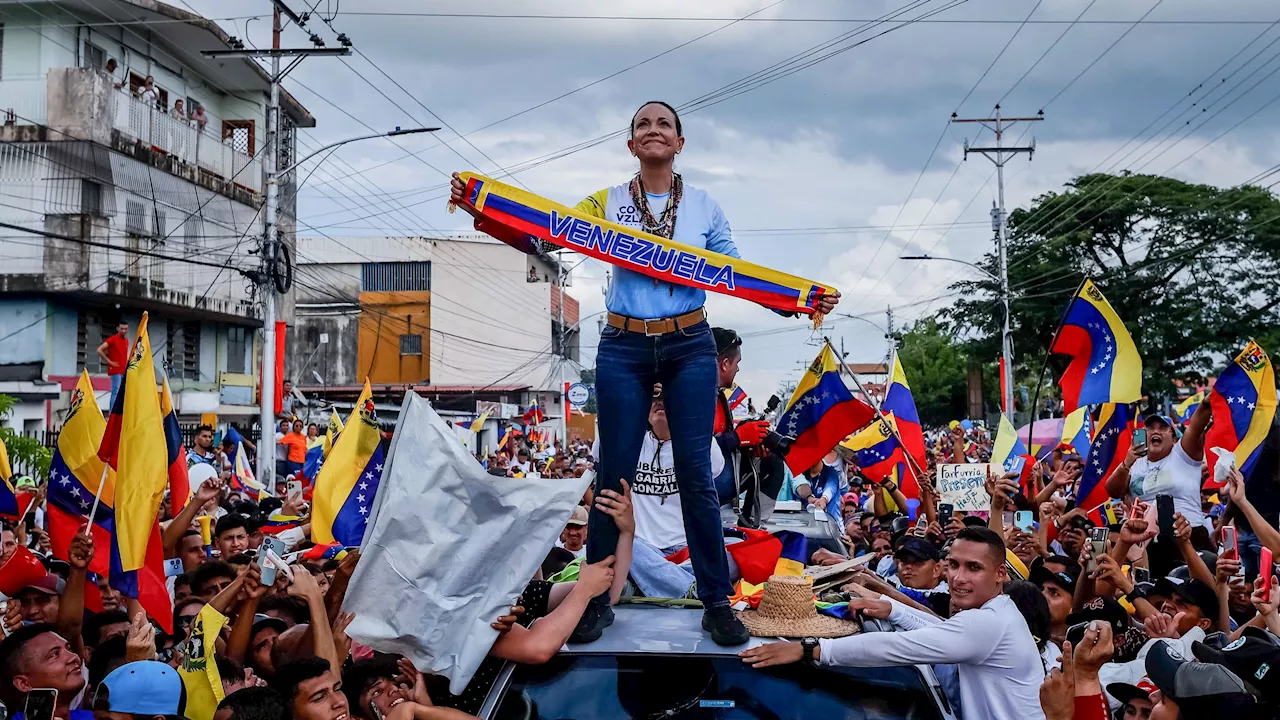 La opositora venezolana María Corina Machado denuncia un atentado contra ella y su equipo de campaña