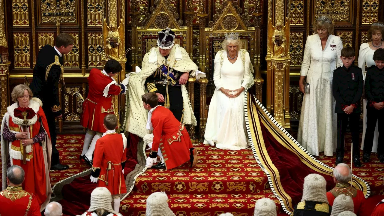 Charles appears frustrated over robe blunder at State Opening of Parliament