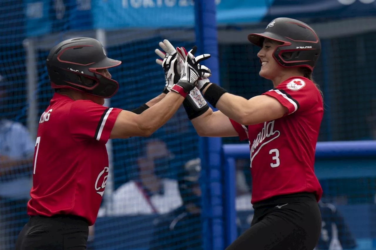 Canadian women reach final four in Softball World Cup