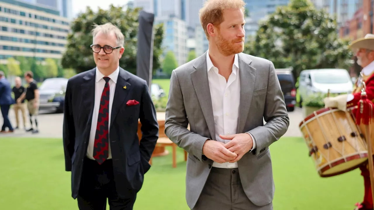 Prince Harry charity chief QUITS in latest blow after ‘privileged’ Duke blasted for collecting award hon...