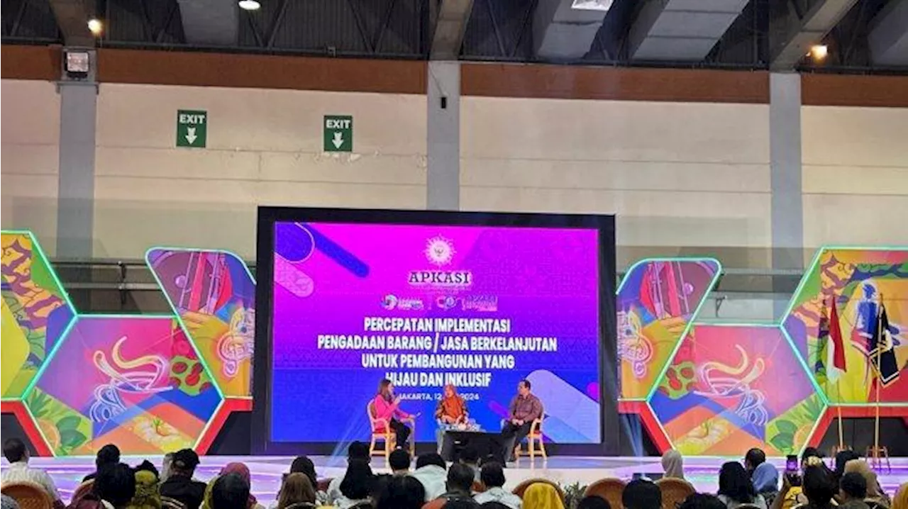 PLTS Atap dan Digitalisasi Diperkenalkan di APKASI Otonomi Expo dan Procurement Network 2024