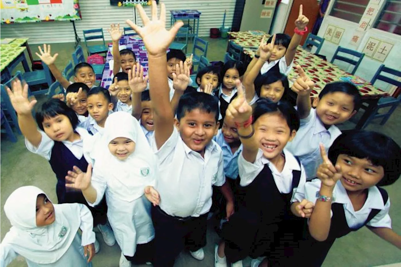 KPM kerjasama MOSTI laksana program bersama saintis di 100 sekolah