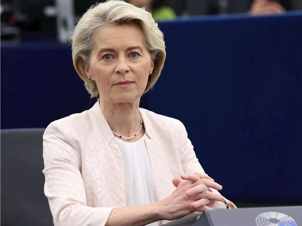 Verbrenner-Aus: Von der Leyen verspricht E-Fuel-Ausnahmen